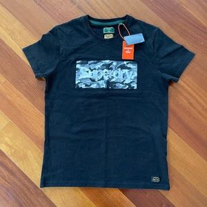 SuperDry Graphic T-shirt- Boys size Large - NWT